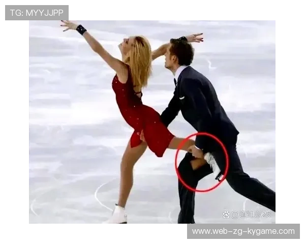 双人滑托举动作难度大完成干净利落